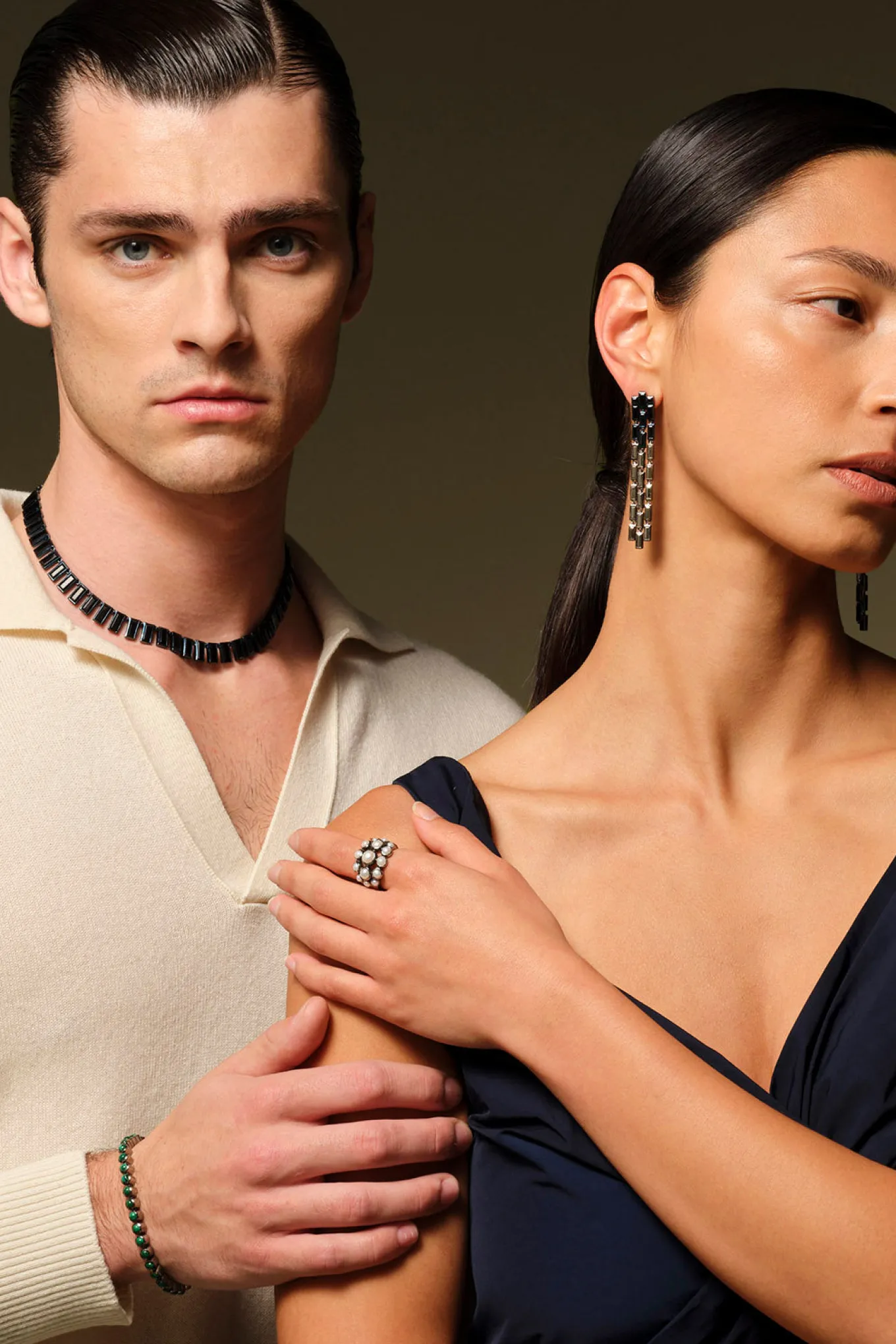 baguette_tile_rivire_neck_3-1.webp Baguette Tile Rivière Necklace - Black Spinel