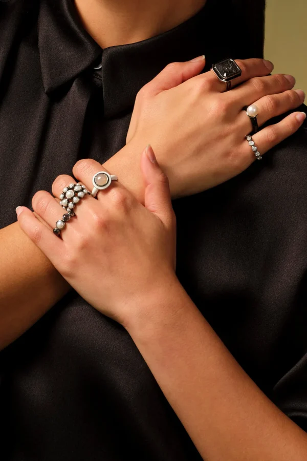 Dot Dome Ring - Pearl