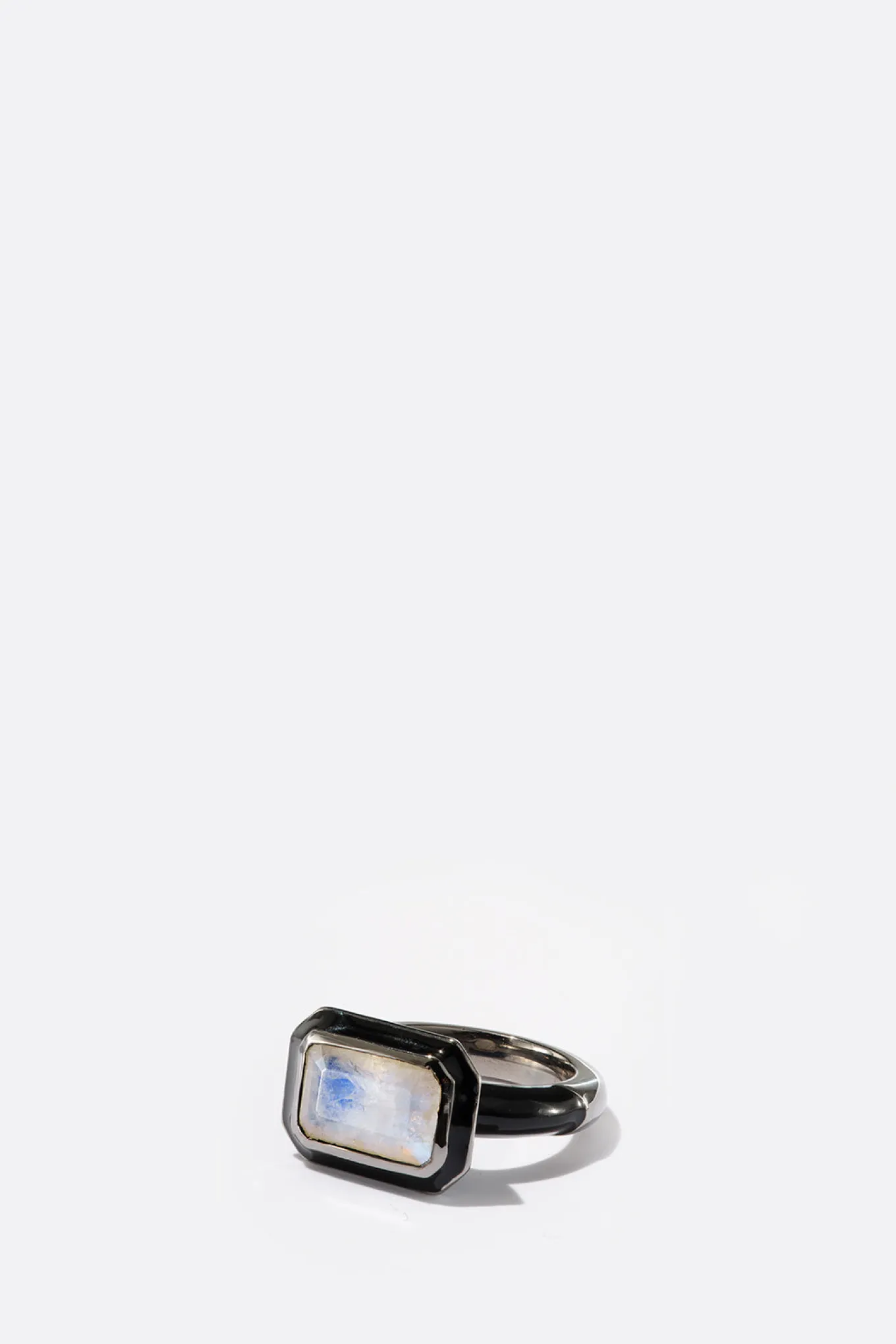 eastwest_deco_lacquer_sol_0-1.webp East-West Deco Lacquer Solitaire Ring - Rainbow Moonstone