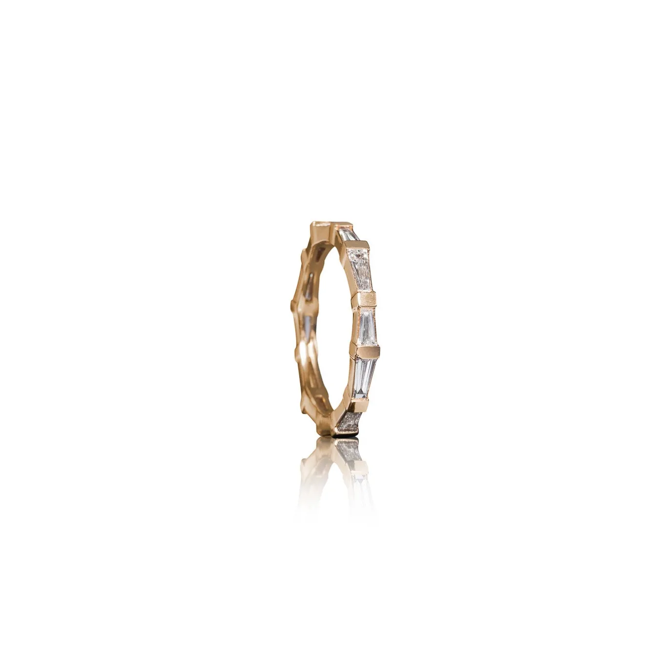 hilvanado_stitch_eternity_0.webp Hilvanado Stitch Eternity Band