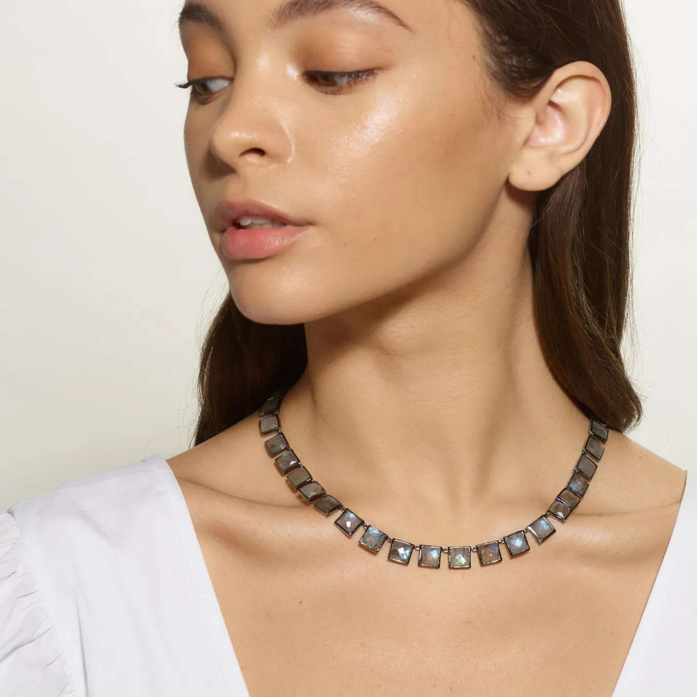 large_tile_rivire_necklac_1-2.webp Large Tile Rivière Necklace - Faceted Labradorites