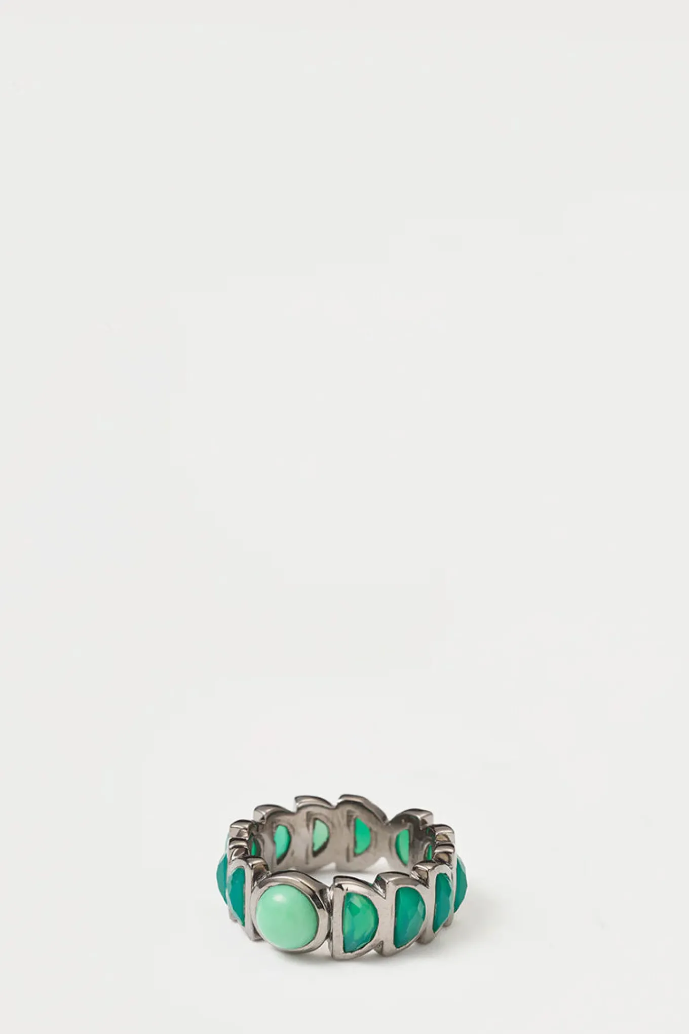 luna_band_ring__chrysopra_0.webp Luna Band Ring - Chrysoprase & Green Onyx
