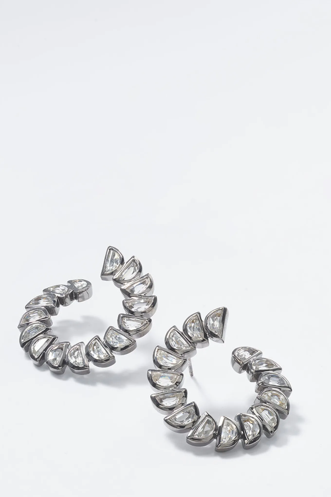 marabou_bypass_hoops__whi_0.webp Marabou Bypass Hoops - White Zircon