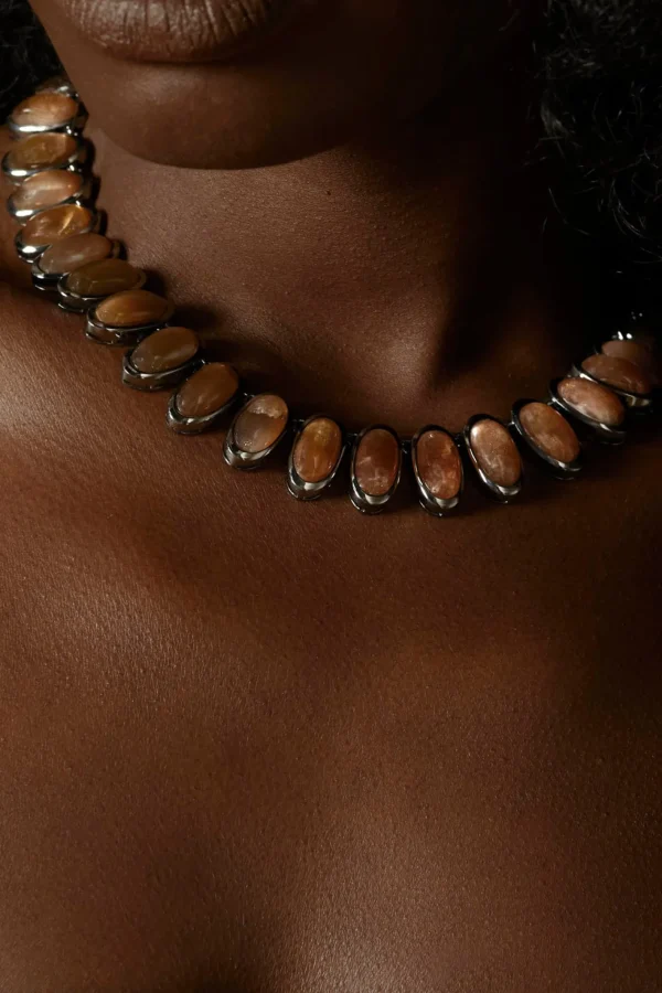 Medium Elliptic Rivière Necklace - Golden Sheen Moonstone