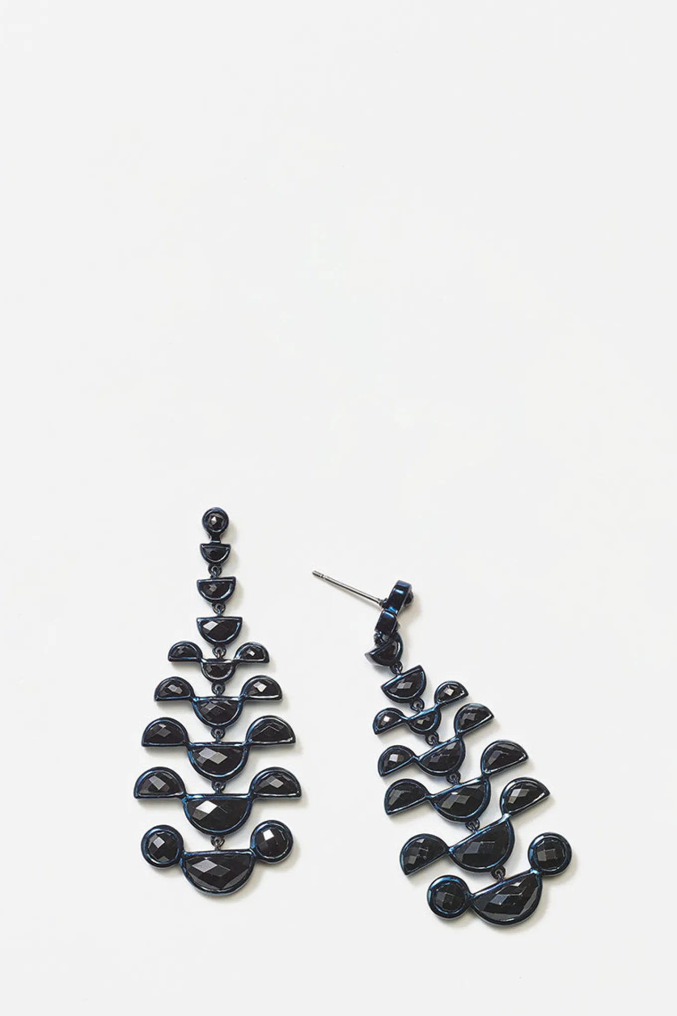 mini_raindrop_earrings__b_0.webp Mini Raindrop Earrings - Black Spinel