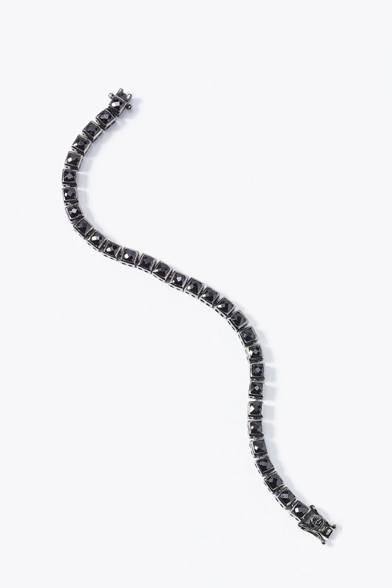 mini_tile_tennis_bracelet_0-6.webp Mini Tile Tennis Bracelet - Black Spinel