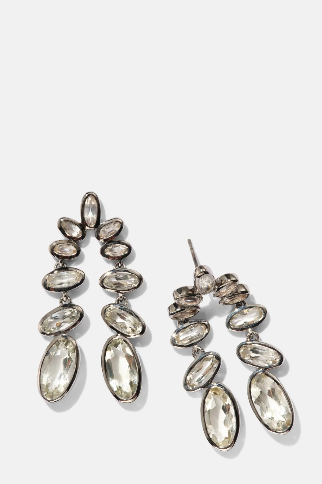 nunchaku_earrings__green__0.webp Nunchaku Earrings - Green Amethyst