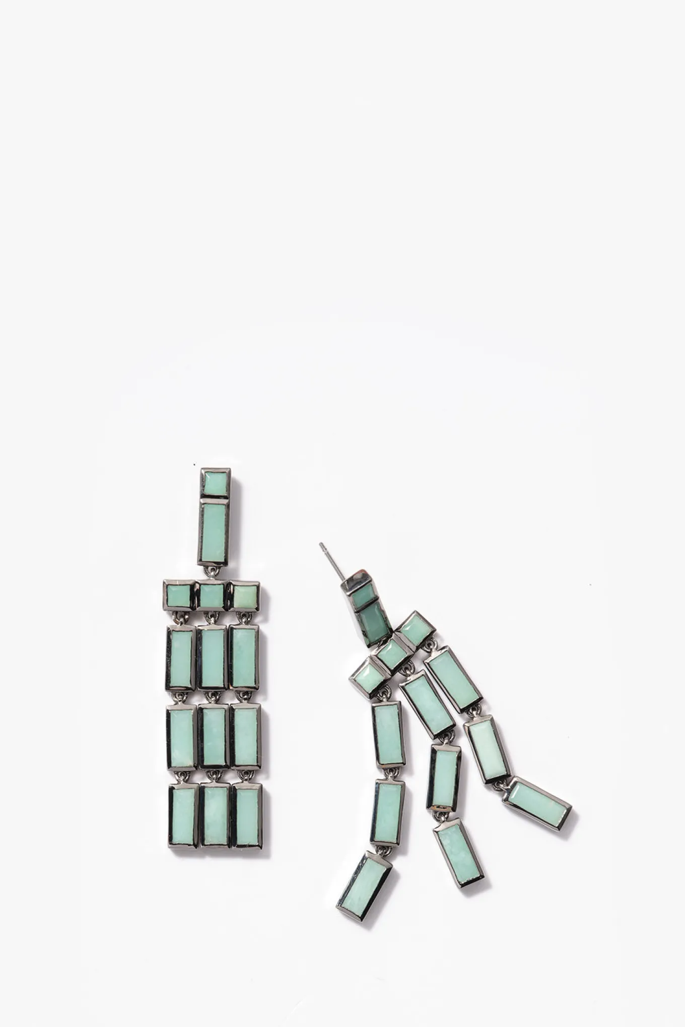 paintbrush_fringe_earring_0.webp Paintbrush Fringe Earrings - Chrysoprase