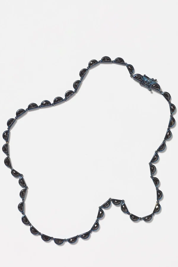 Small Scallop Rivière Necklace - Black Spinel