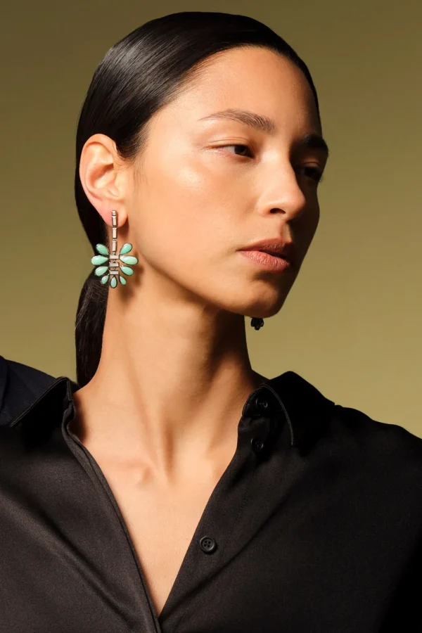 Uchiwa Earrings - White Agate & Chrysoprase